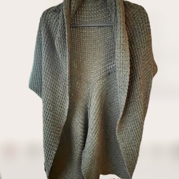 REMAIN | Green Cardigan (Size S) - Picture 1 of 6